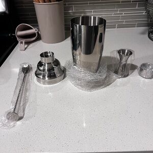 Cocktail Shaker Set